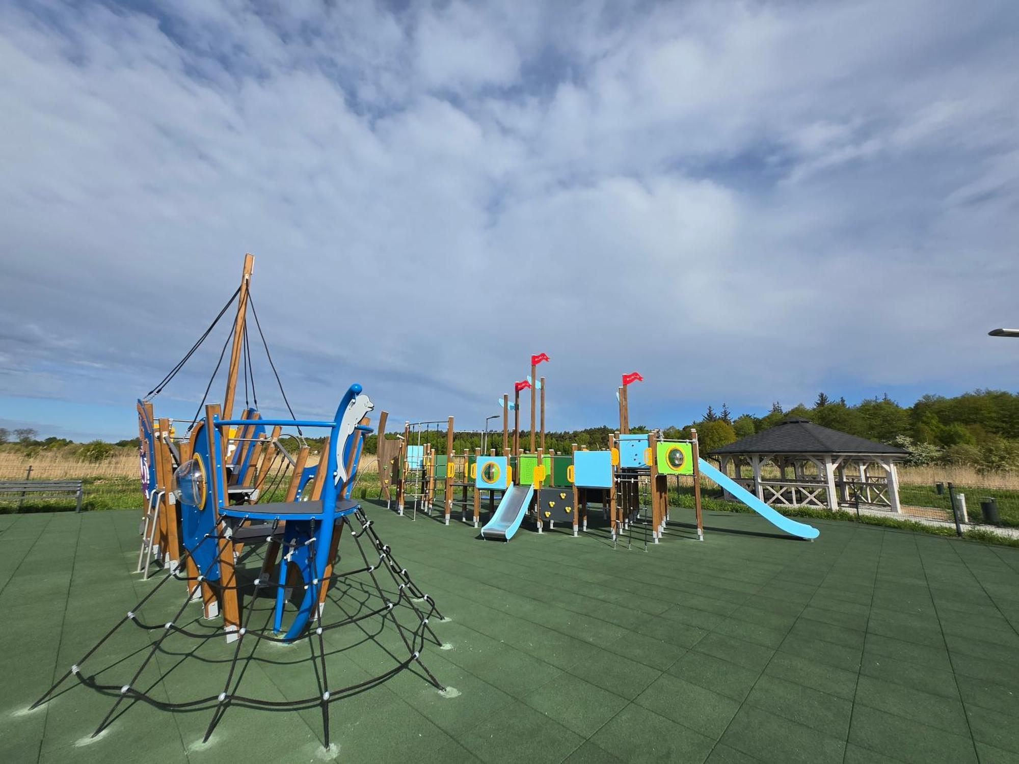Apartamenty Sunset Resort By Noclegi Renters Grzybowo  Bagian luar foto